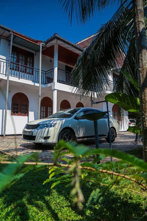 Lakeside Villa Anuradhapura Zewnętrze zdjęcie